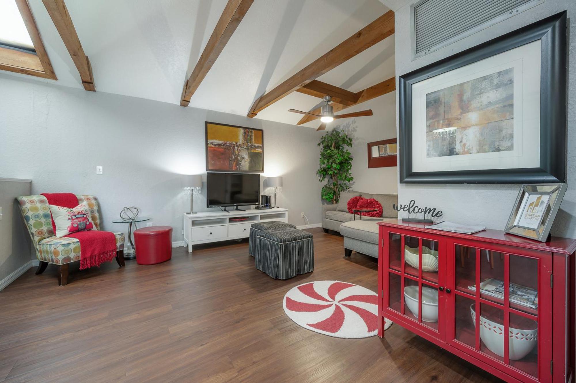 Hidden Couples Loft Retreat In Heights Foodie District Tampa Dış mekan fotoğraf