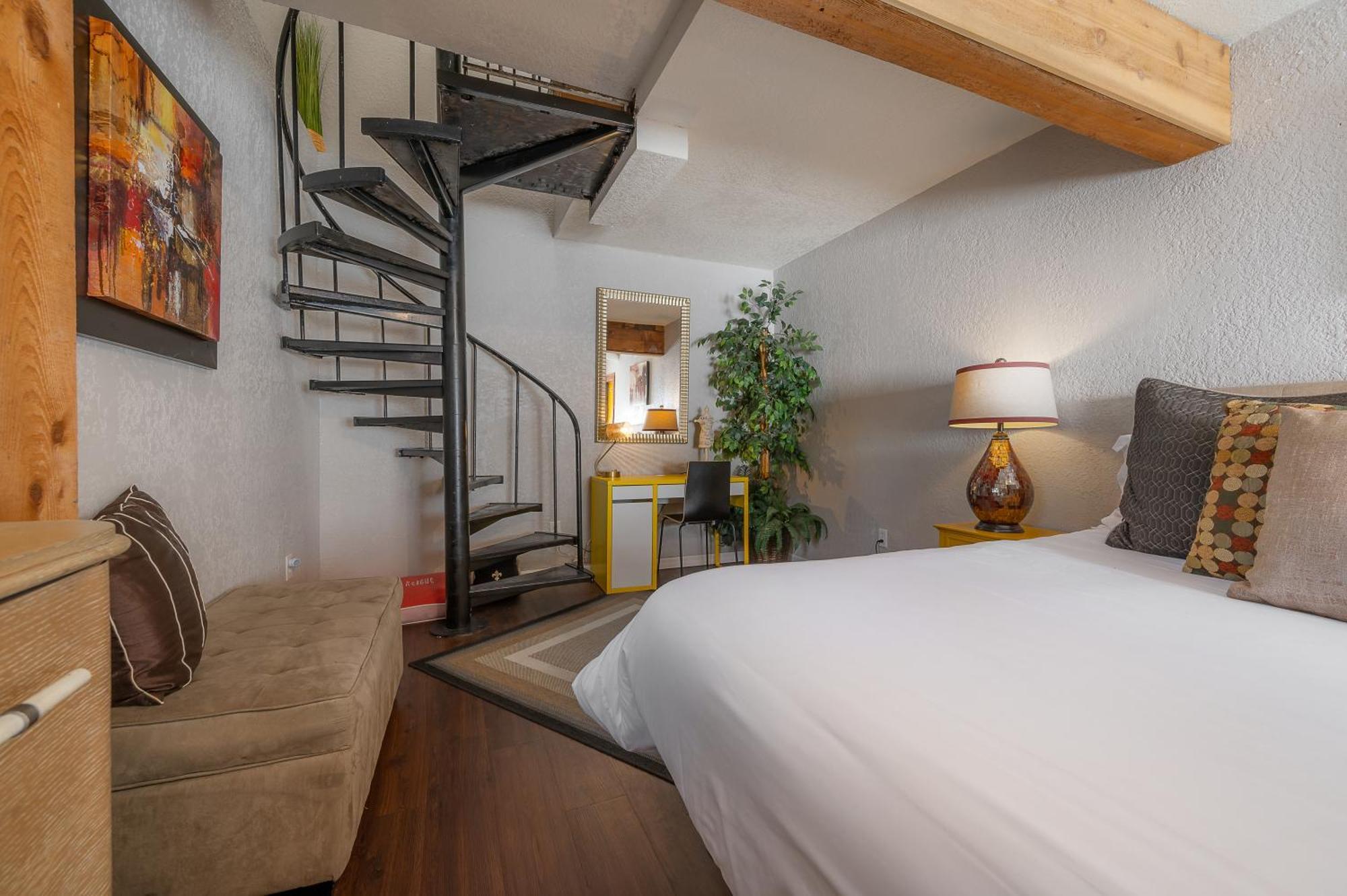 Hidden Couples Loft Retreat In Heights Foodie District Tampa Dış mekan fotoğraf